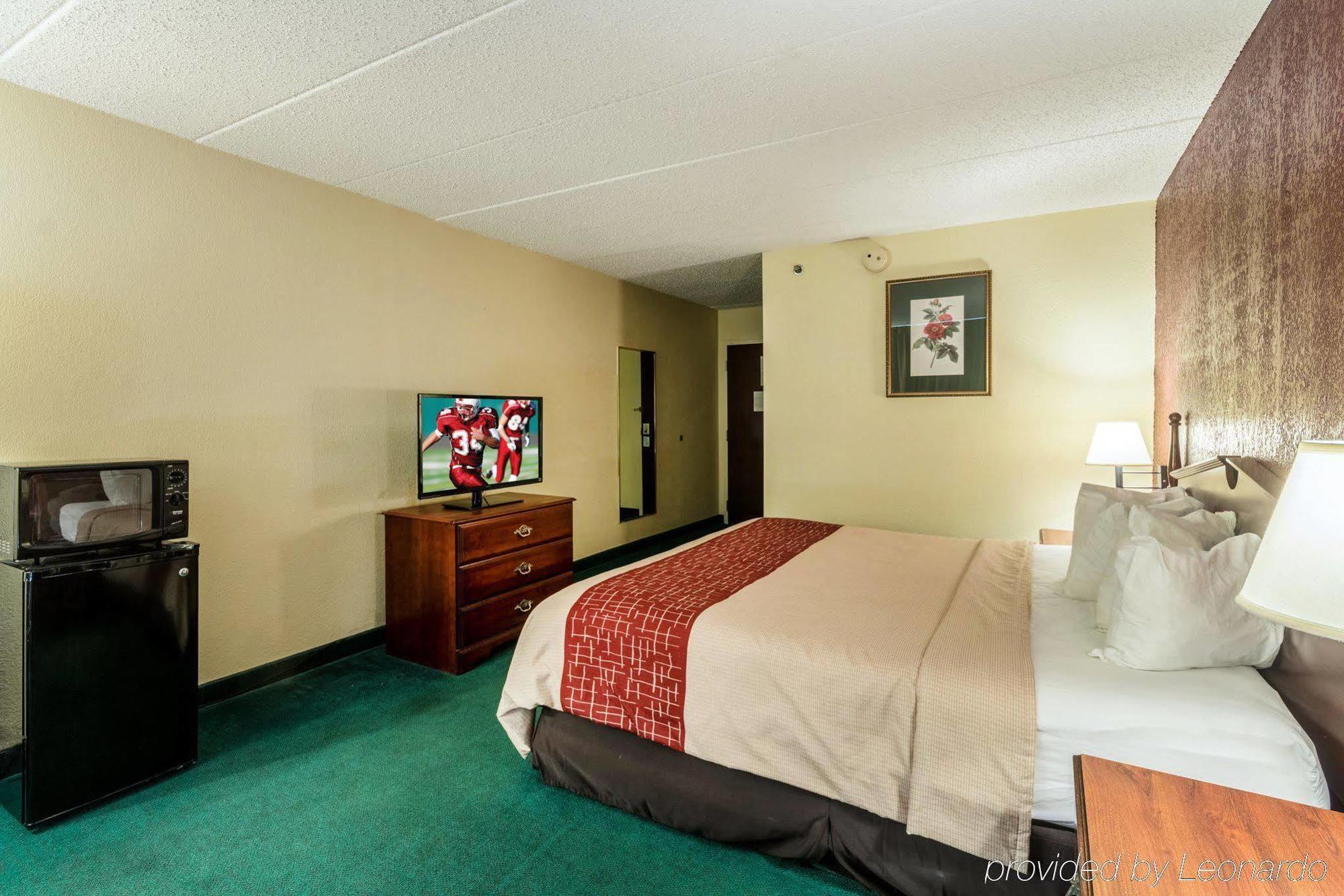Red Roof Inn Morehead Extérieur photo